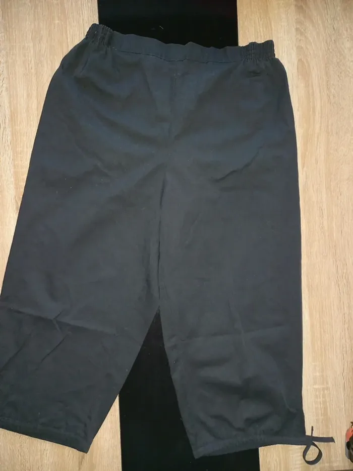 Panta-court noir femme T46 - photo numéro 5