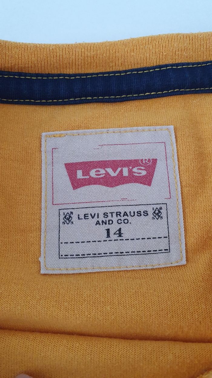 T shirt Levi's jaune en 14 ans - photo numéro 6