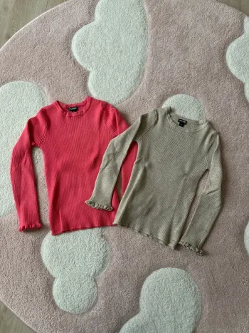 Lot de 2x Pull côtelé 4 ans