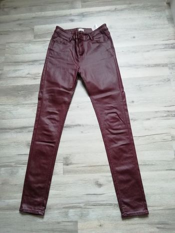 Pantalon bordeaux 