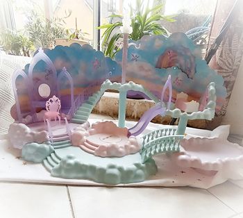 Barbie mattel royaume kingdom nuage magic féerique licorne unicorn poupée doll Pegasus castillo