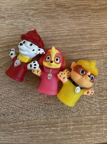 Lot de figurines pat patrouille