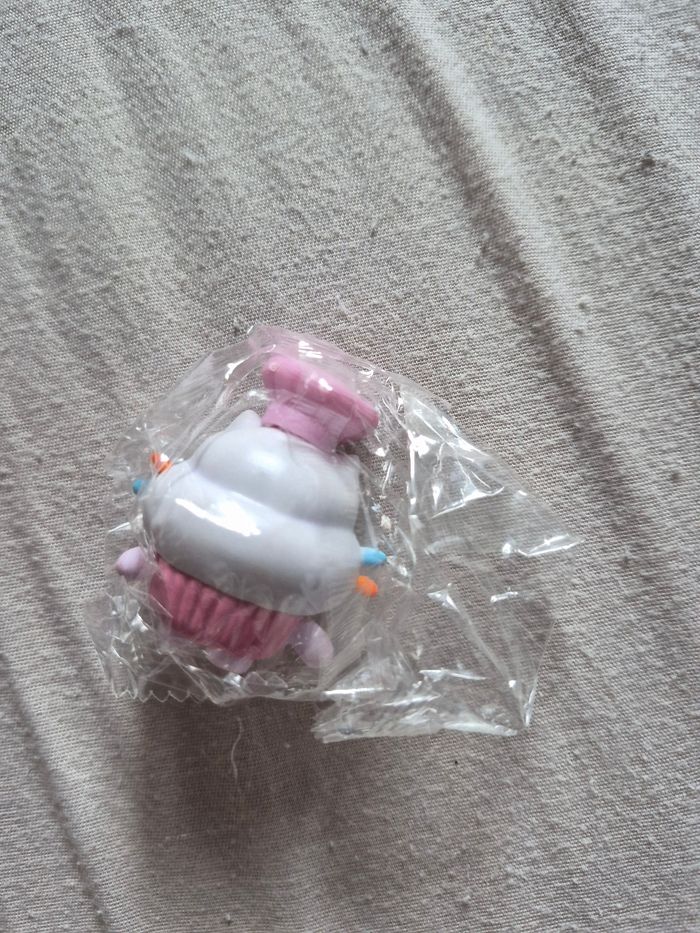 Figurine gabby chat gabby et la maison magique - photo numéro 2