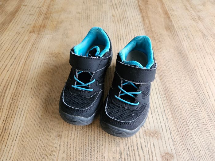 Baskets randonnée pointure 28 - photo numéro 2