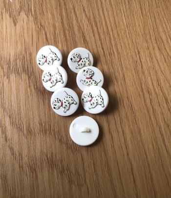 Joli bouton dalmatiens