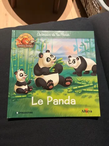 Livre pour enfants altaya le panda