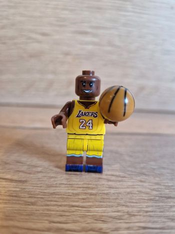 Figurine type lego Joueur de Basket Bryant
