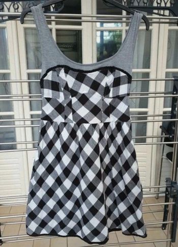 Robe " Jennyfer" noire et grise T.38
