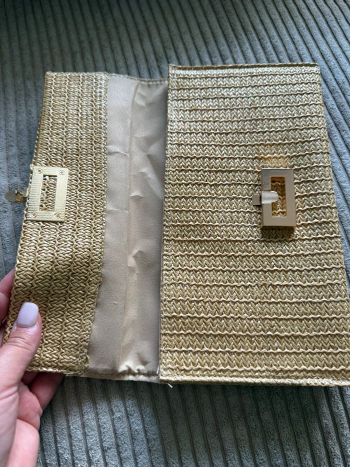 Jolie pochette beige tissée avec fermeture dorée - photo numéro 6