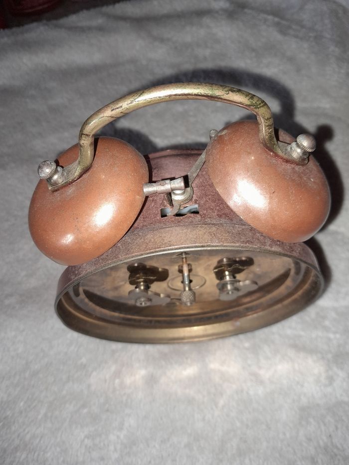 Ancien radio-réveil en cuivre ancien - photo numéro 4