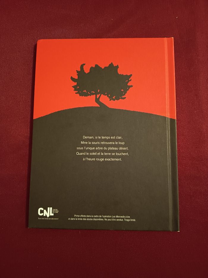 Livre " L'heure rouge " - photo numéro 2