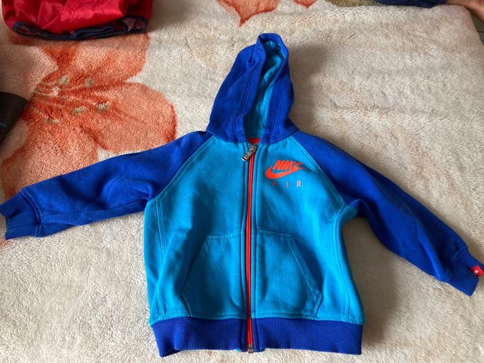 Veste jogging bleu Nike 12 mois / 18 mois logo orange