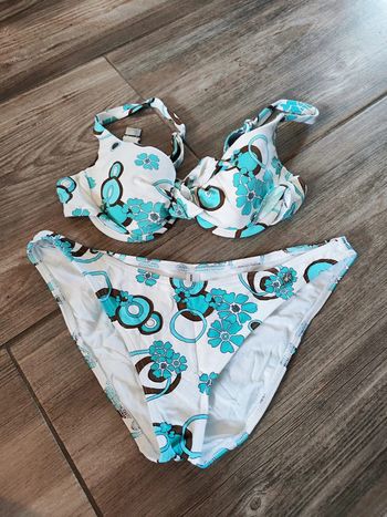 Maillot de bain deux pièces blanc , marron et turquoise Janine Robin Taille 44