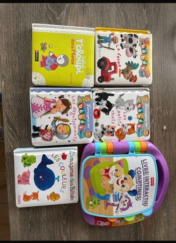 Lot de livres bébé