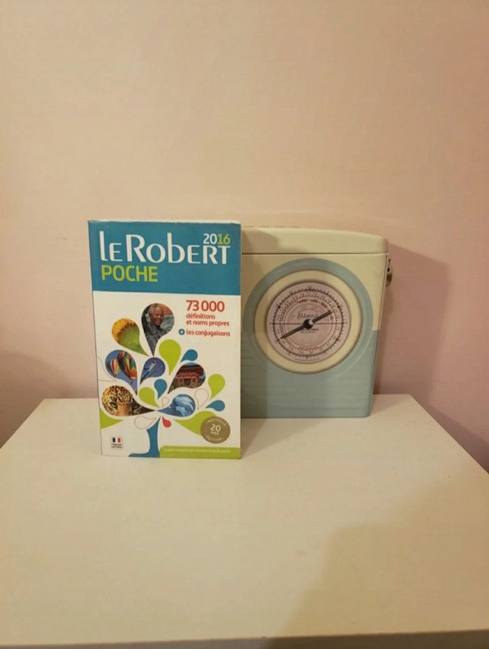 Dictionnaire de poche 📖 2016 Le Robert 5€