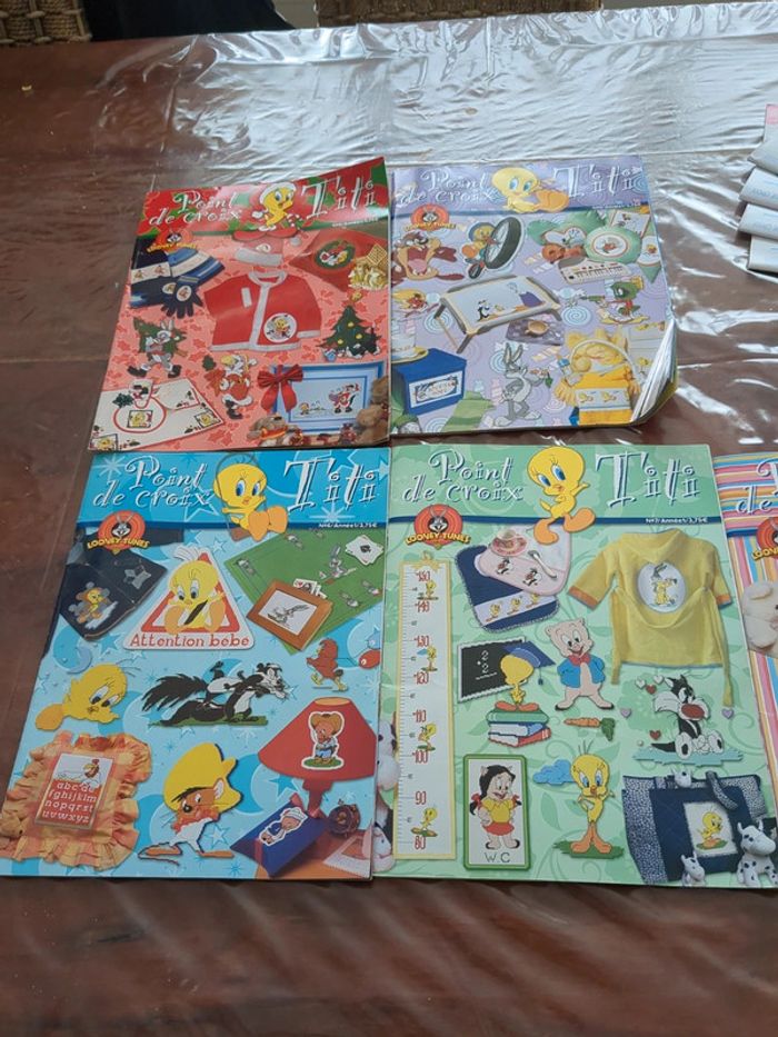 Lot de 5 livres points de croix