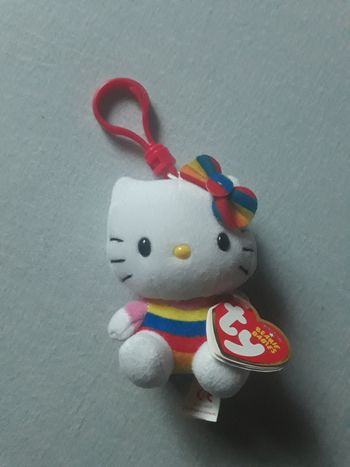 Porte-clés peluche Hello Kitty