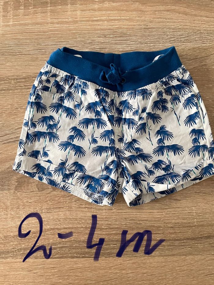 Short bébé t. 2-4m