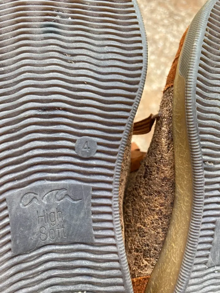 Bottines Ara taille 4 ou 36 37 - photo numéro 4