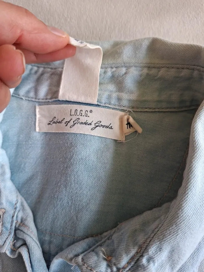 chemise homme jeans bleu clair/blanc marque H&M taille 40, en très bon état - photo numéro 3