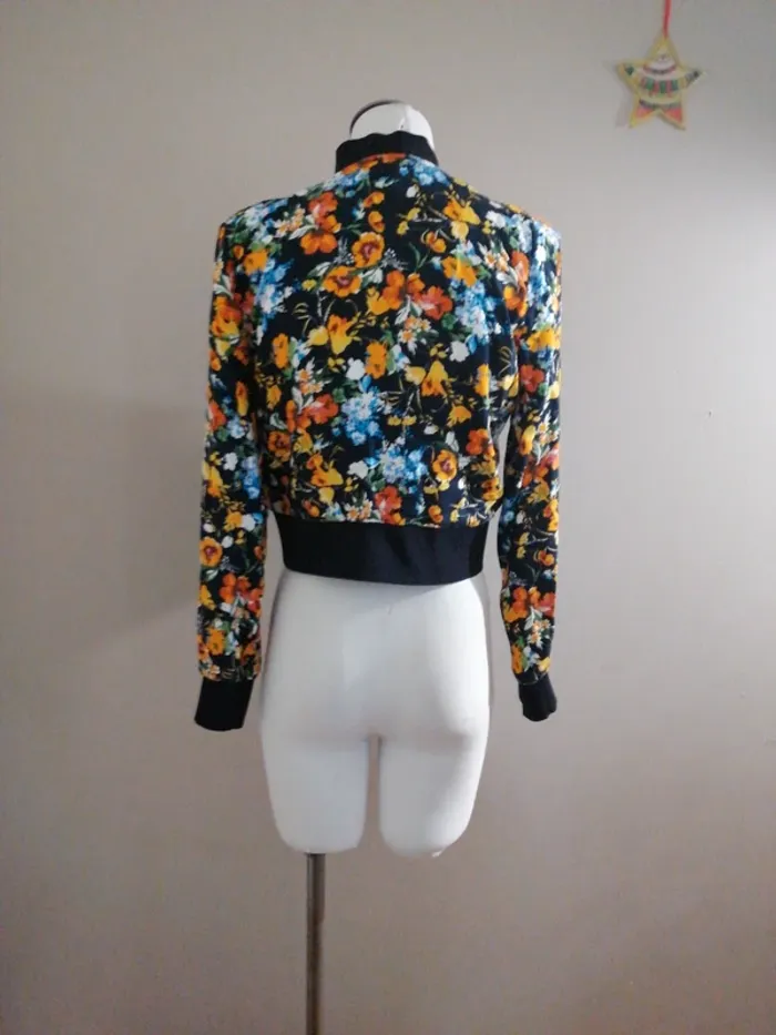 Veste courte fleurie cache cache taille 34 - photo numéro 4