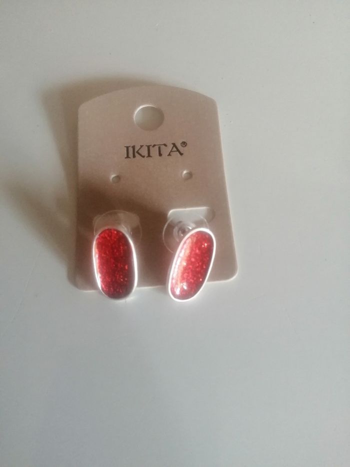 🌸Boucles d'oreilles puces émaillées rouge "ikita" 🌸 - photo numéro 2