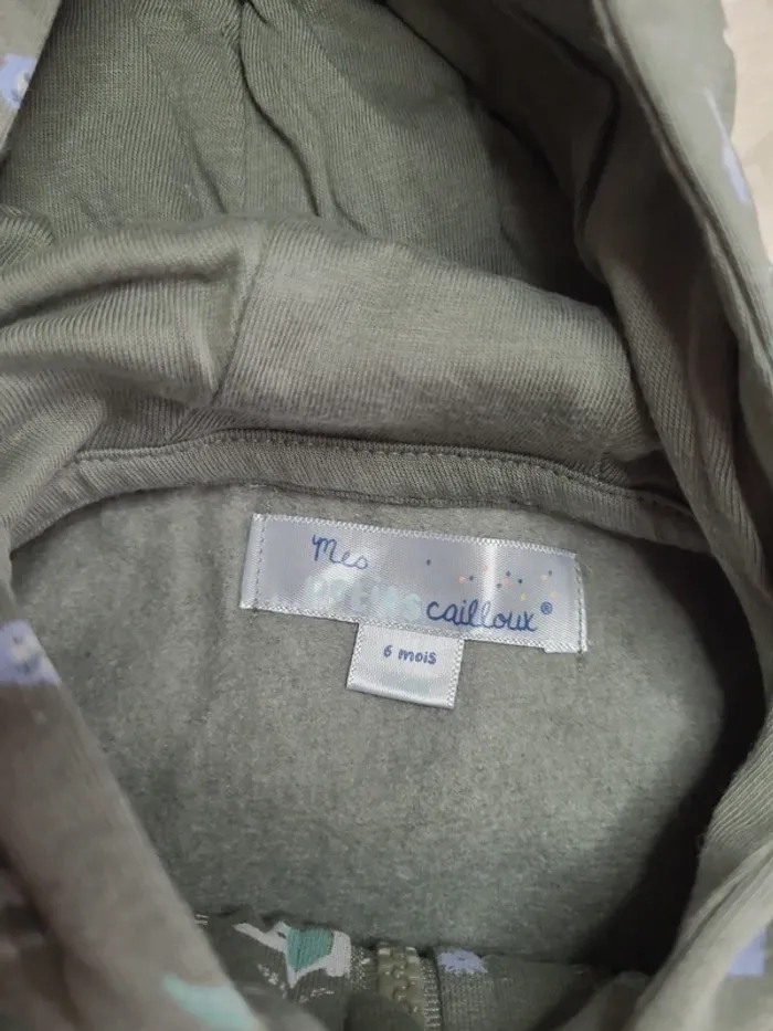 👶Sweat zippé Mes Petits Cailloux taille 6mois-68cm👶 - photo numéro 4