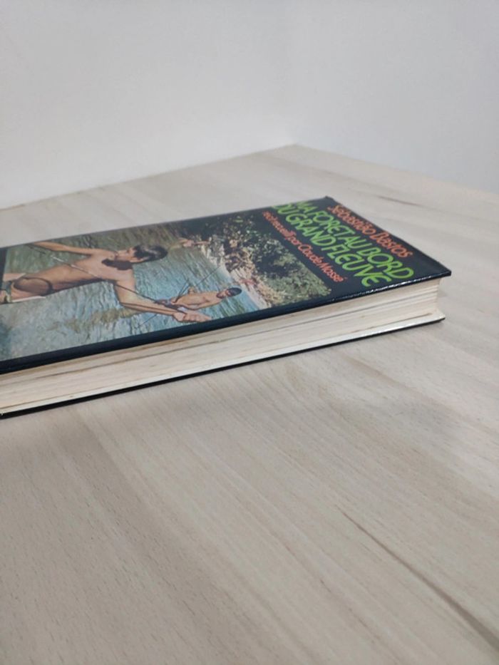 Livre grand format ma forêt au bord du grand fleuve Bastos Mossé aventure Amazonie - photo numéro 3