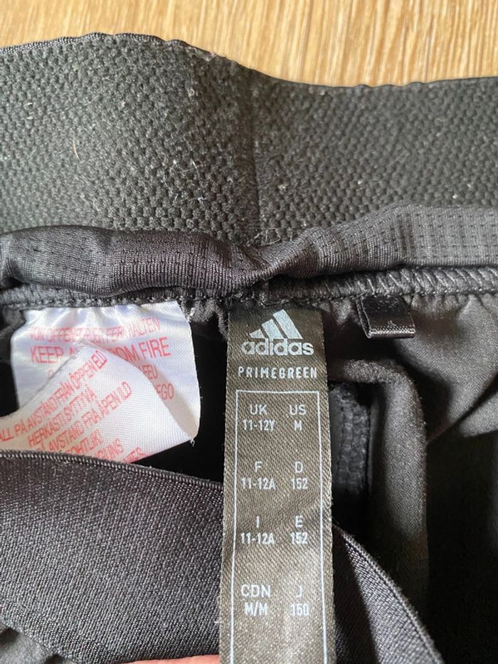 Short de sport Adidas 12 ans - photo numéro 3