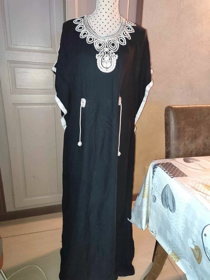 Robe longue - photo numéro 3