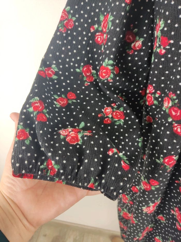 Robe mi-longue manches 3/4 noire motifs roses rouges taille 50 Janina - photo numéro 5
