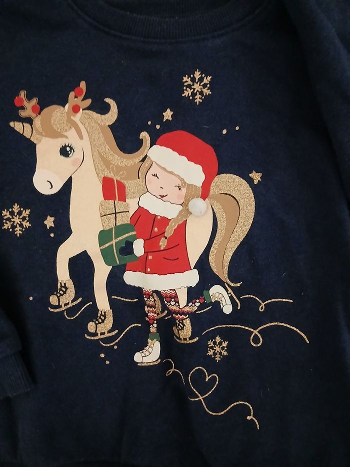 Pull fille 4ans - photo numéro 2