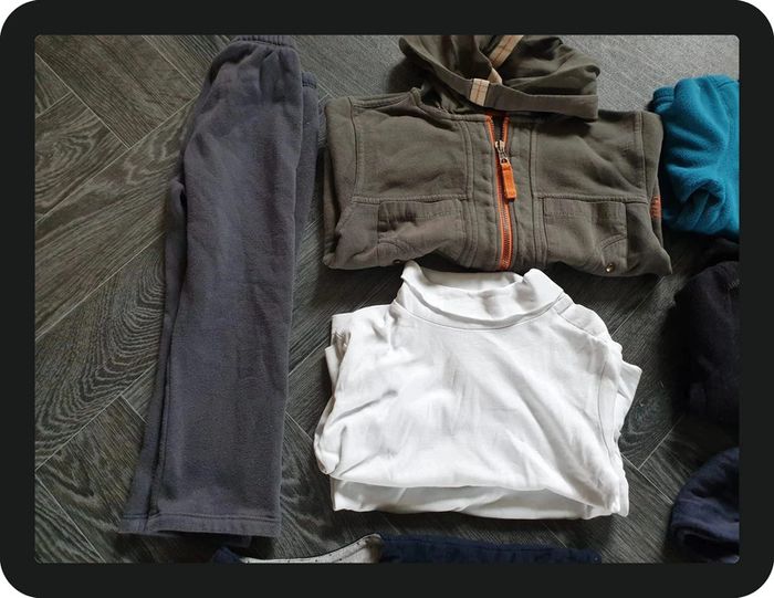 Lot de 8 vêtements hiver garçon 4 ans - photo numéro 4