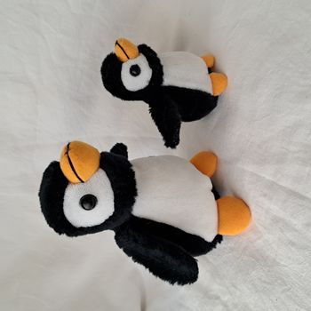 Lot de 2 peluches nounours pingouins Daniel Jouvance