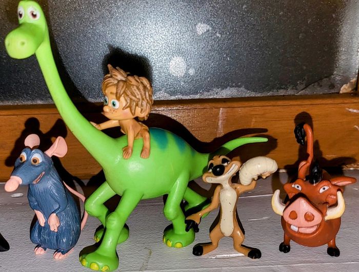 Lot de figurine Walt Disney et Walt Disney Pixar - photo numéro 2