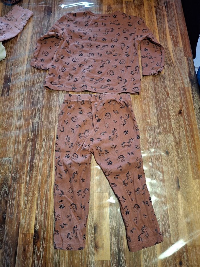 Pyjama - photo numéro 4