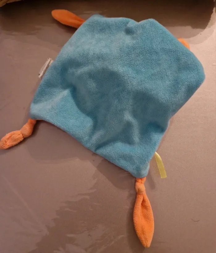 Doudou éléphant orange bleu - photo numéro 2