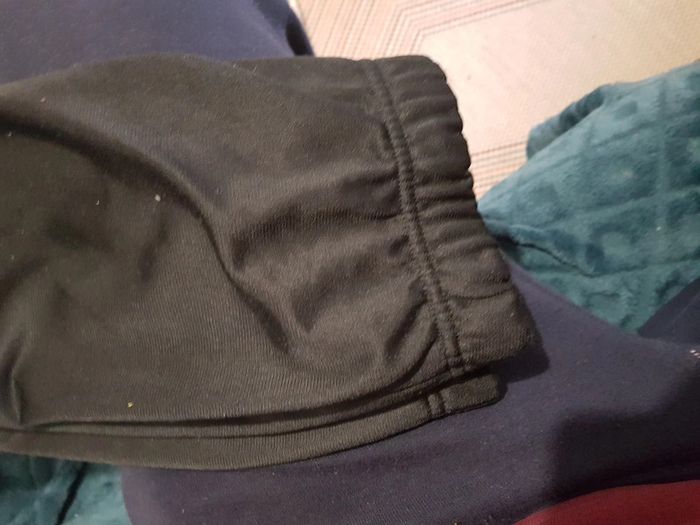 Jogging adolescents Adidas taille 13 14 ans - photo numéro 4