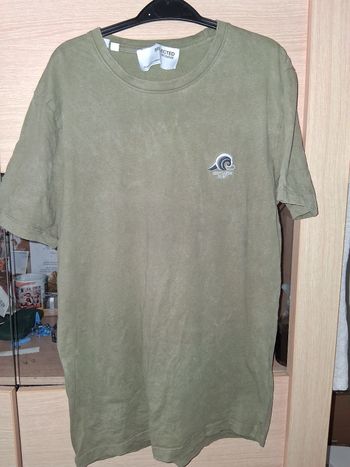 Tee-shirt