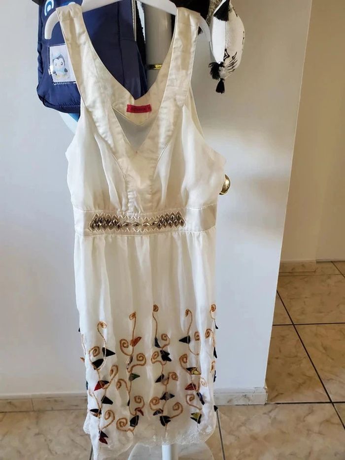 Robe blanche taille 38 très bon état - photo numéro 3