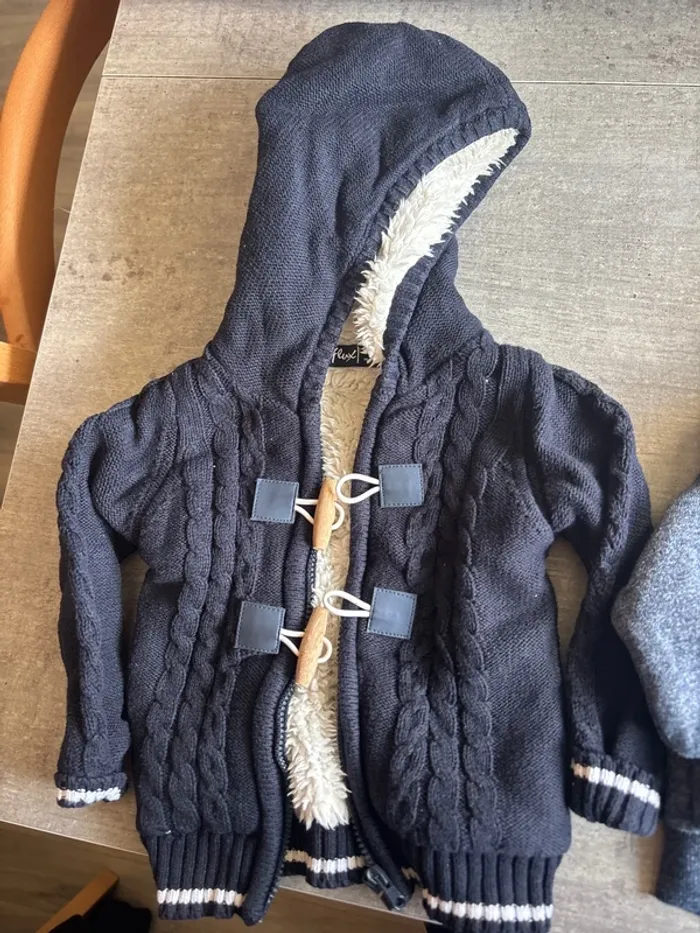 Lot gilet 3 mois - photo numéro 2