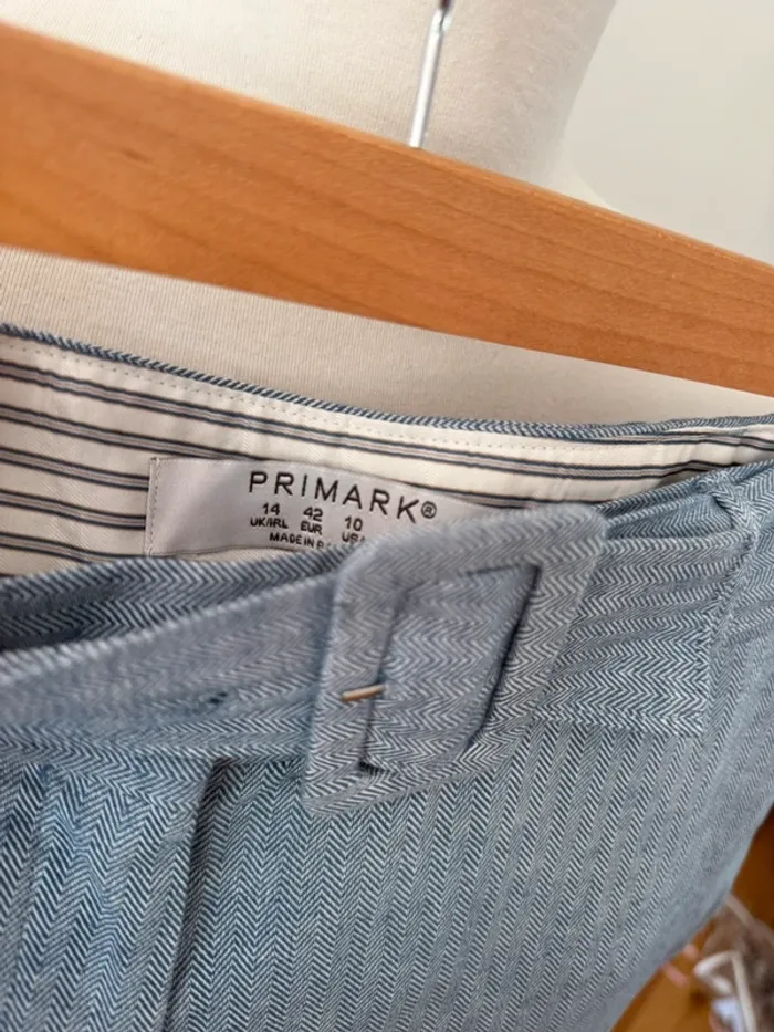 Joli pantalon classe 42/XL avec ceinture tendance négociable - photo numéro 3