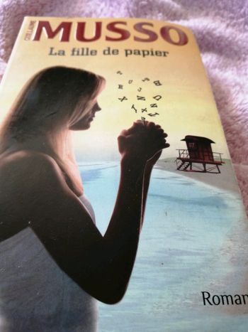 La fille de papier de guillaume musso