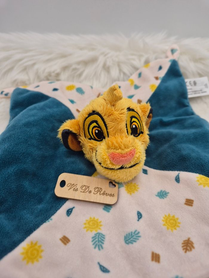 Doudou Plat Carré Simba Le Roi Lion Disney feuilles soleil - photo numéro 2