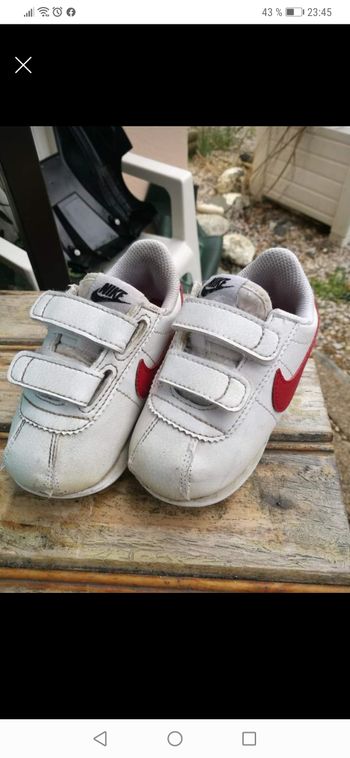 Tennis garçon taille 22