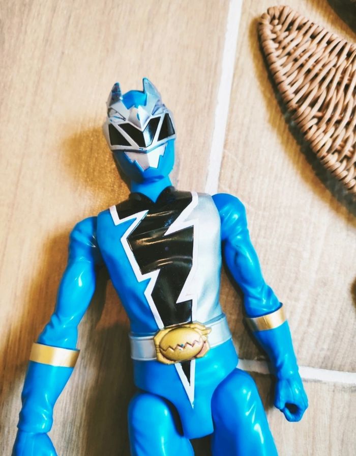 🙅Power rangers dino fury - Figurine du ranger bleu - marque Hasbro - photo numéro 2