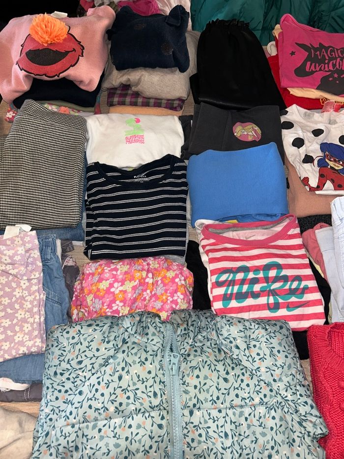 Gros lot de 90 vêtements fille - photo numéro 5