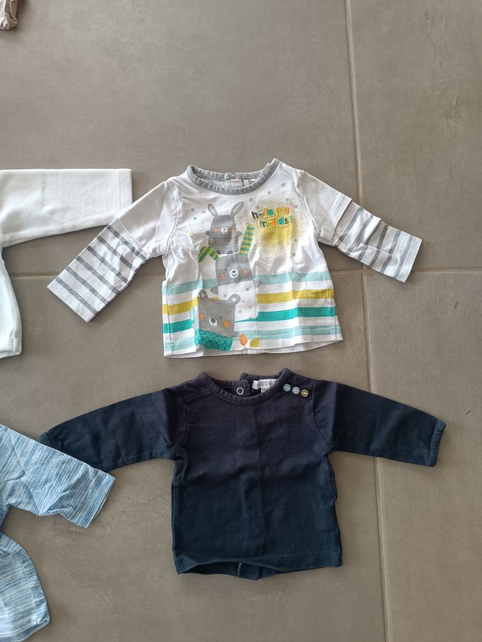 Lot 8 t-shirts/polos manches longues 1 mois - photo numéro 4