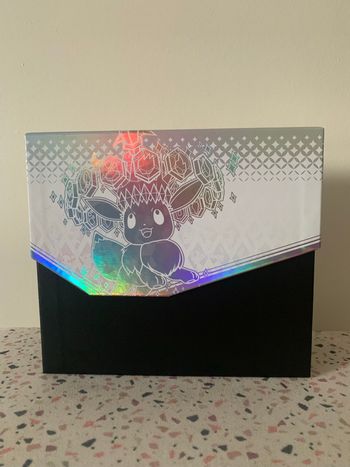 ETB Pokémon - Évolutions Prismatiques (vide)