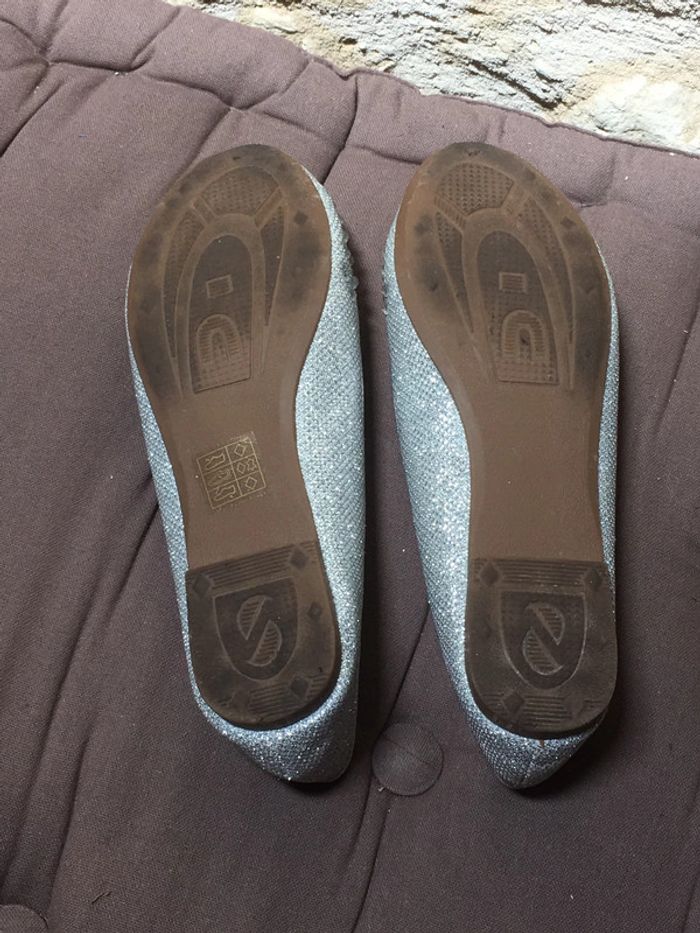 Mocassins argentés taille 37 - photo numéro 4
